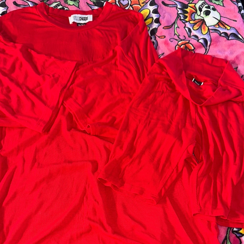 WKND CHASERS RED DAYDREAMER SET SIZE S/M TOP & SMALL SHORTS - Picture 2 of 5